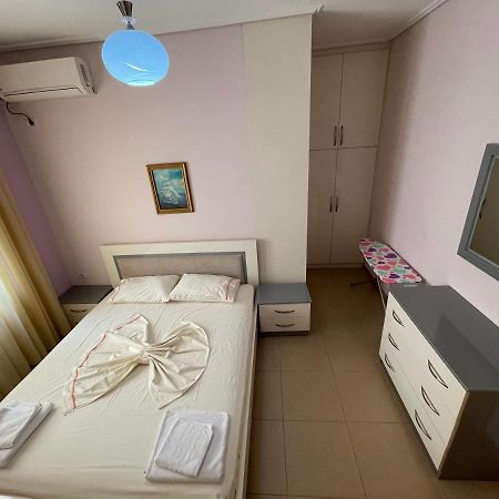 Flower Apartment ซารานเดอ ภายนอก รูปภาพ