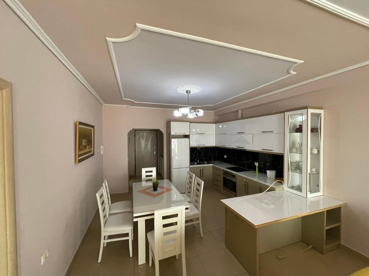 Flower Apartment ซารานเดอ ภายนอก รูปภาพ